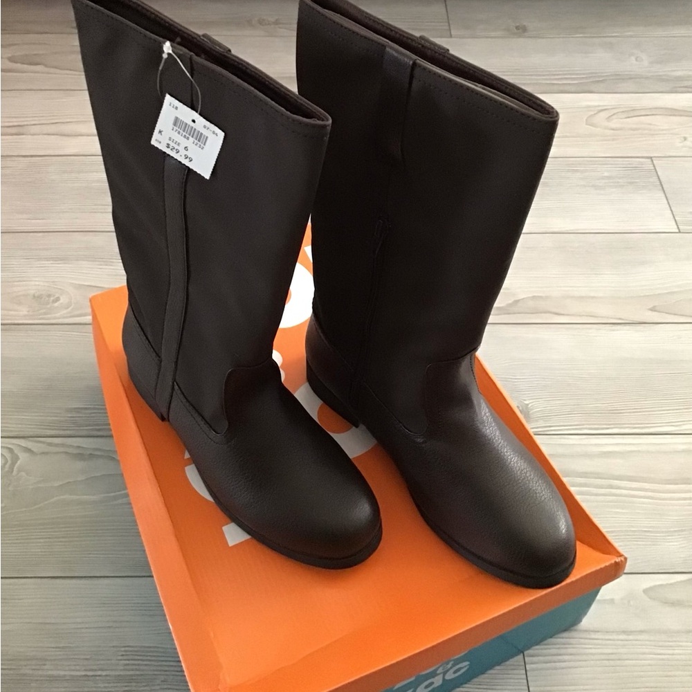 Girl Boots Size 6